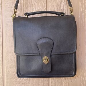 Vintage Coach Station Shoulder Bag  Crossbody Black Leather